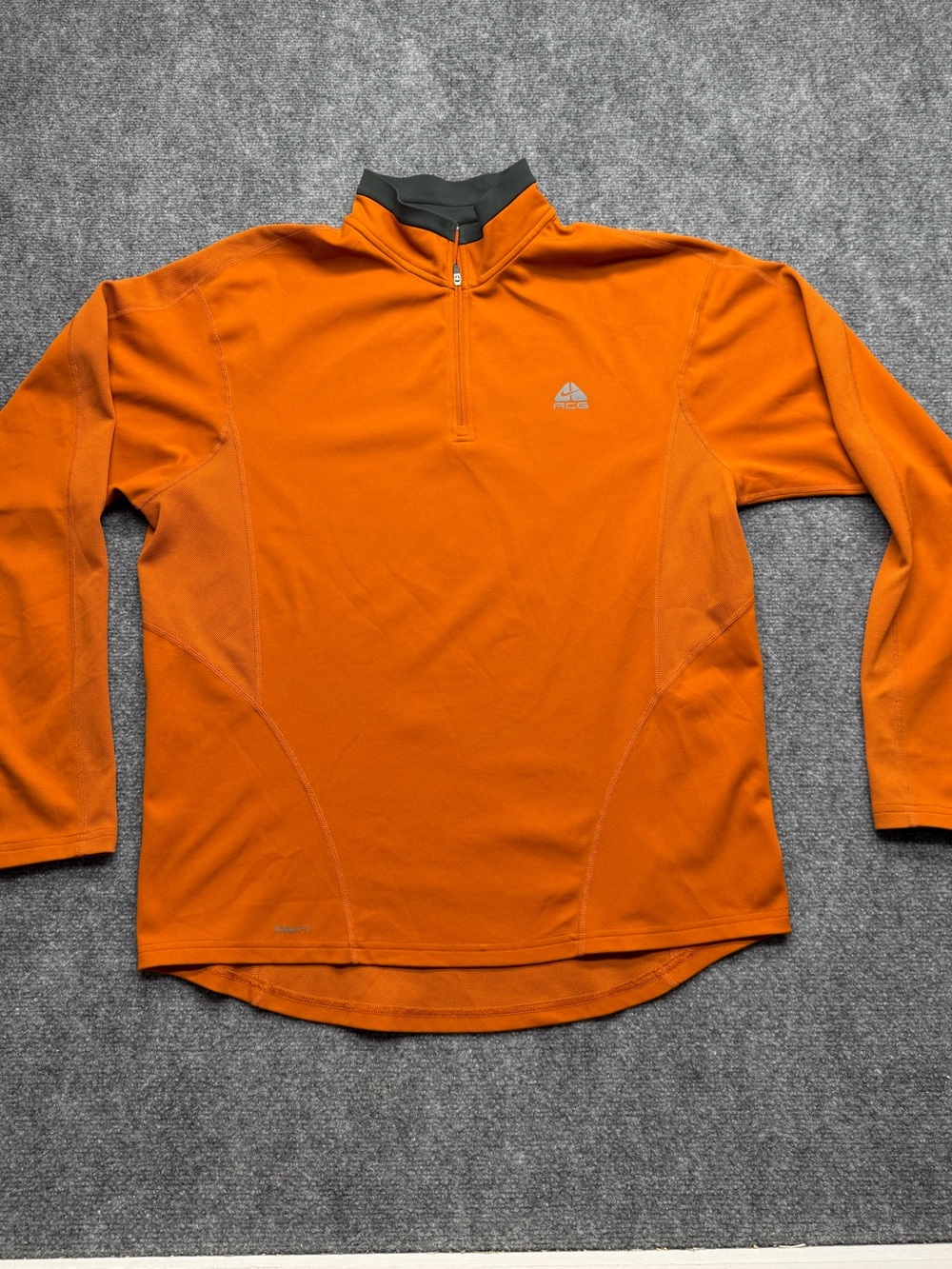 Nike FIT DRY ACG Men's XL Orange Quarter-Zip Performance Pullover